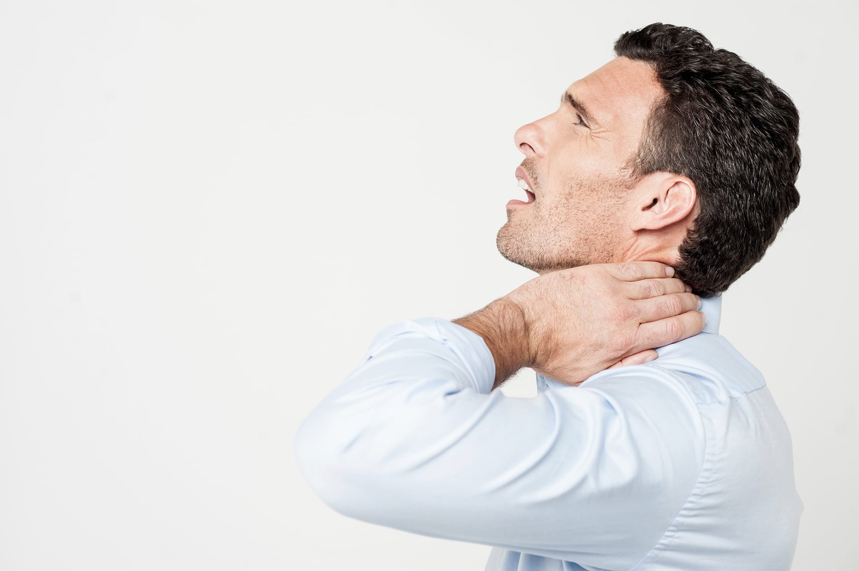 5 Easy Neck Pain Treatment Tips Spine Center of Texas